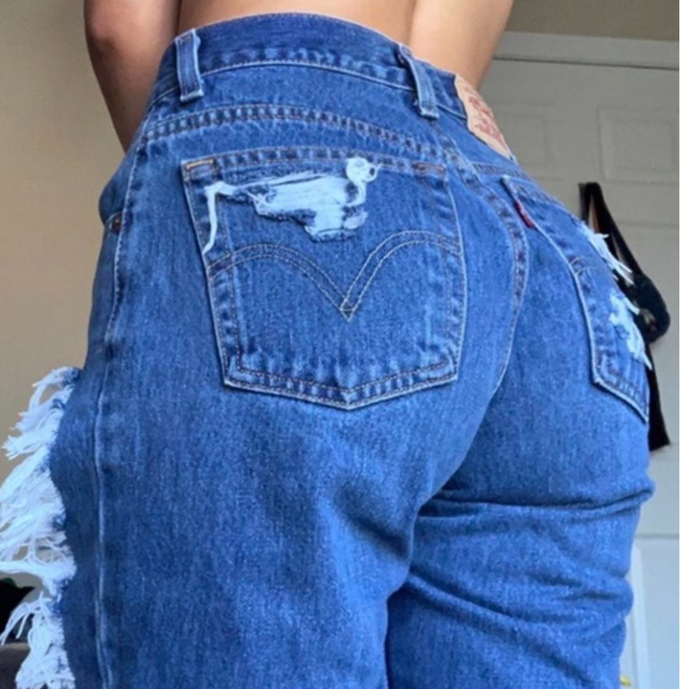 Distressed Levi’s jeans